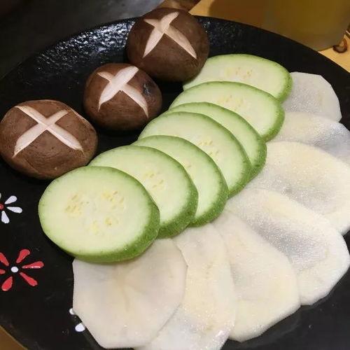贵州抖音网红吃瓜,揭秘当地美食背后的故事 第3张 贵州抖音网红吃瓜,揭秘当地美食背后的故事 第3张