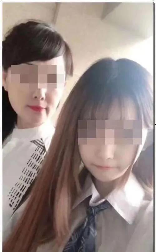 重庆酒窝爆料事件视频,视频揭露惊人真相 第2张 重庆酒窝爆料事件视频,视频揭露惊人真相 第2张