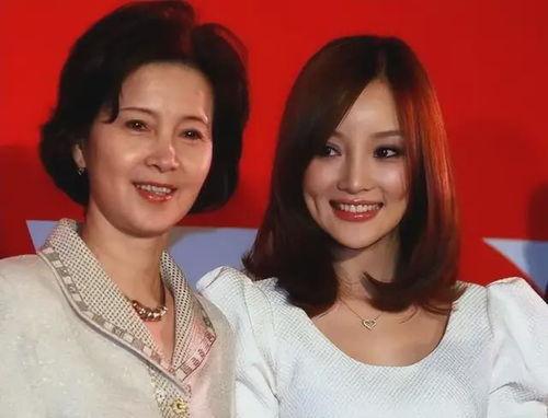 李小璐爆料父母感情视频,一段尘封往事的揭开 第3张 李小璐爆料父母感情视频,一段尘封往事的揭开 第3张