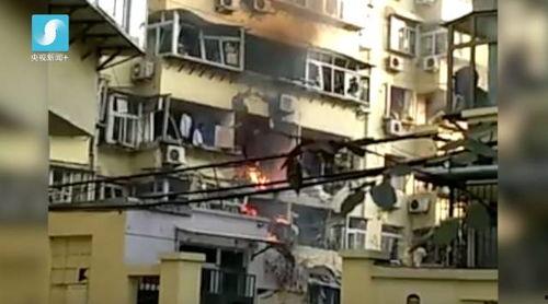 河南都市爆料事件视频,揭秘事件背后真相  第2张